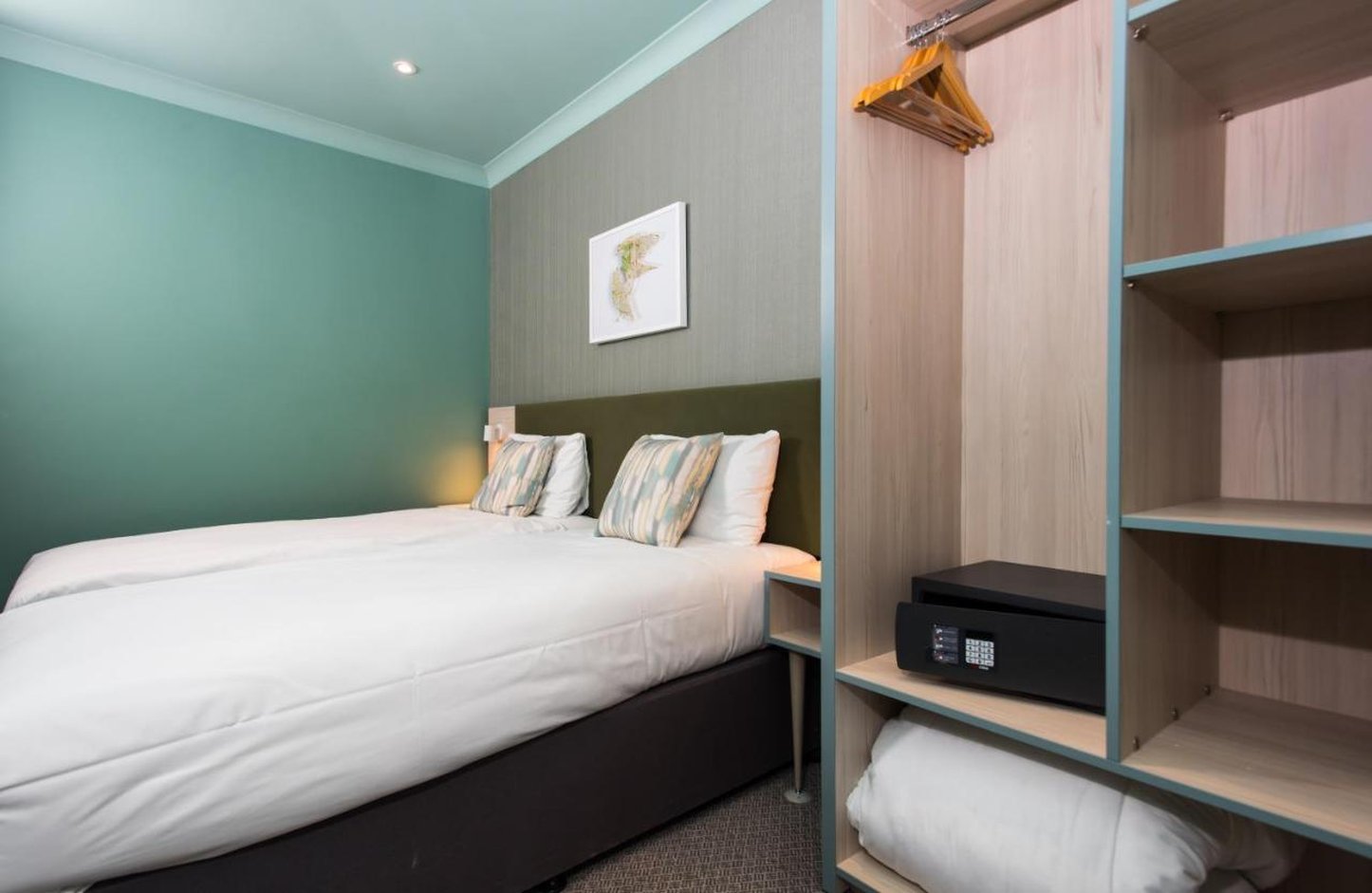 Caring Hotel 13/29