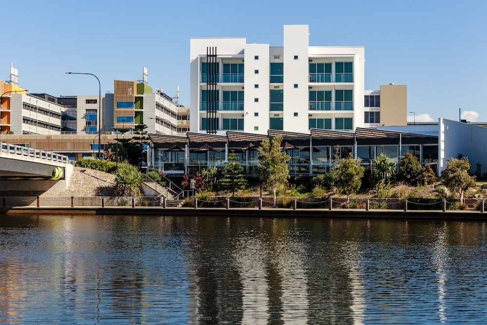 Mercure Sunshine Coast Kawana Waters 59/69