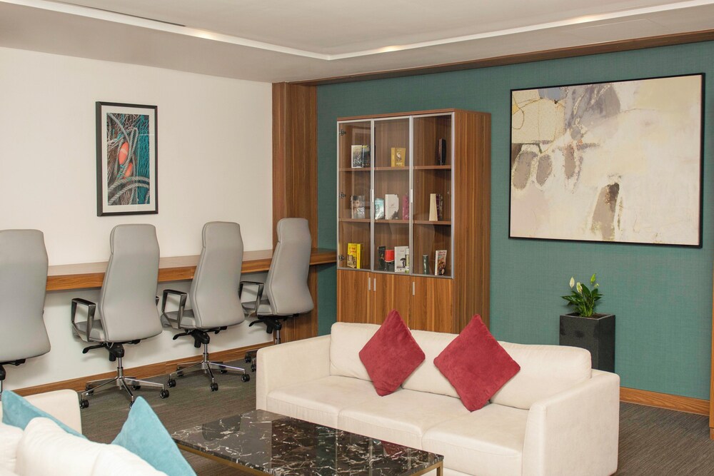 ستايبريدج سويتس مدينة الخبر ، أحد فنادق مجموعة فنادق إنتركونتيننتال IHG(Staybridge Suites al Khobar City, an IHG Hotel) 15/28