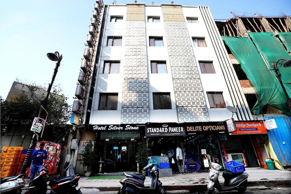 Hotel Silver Stone 4/56