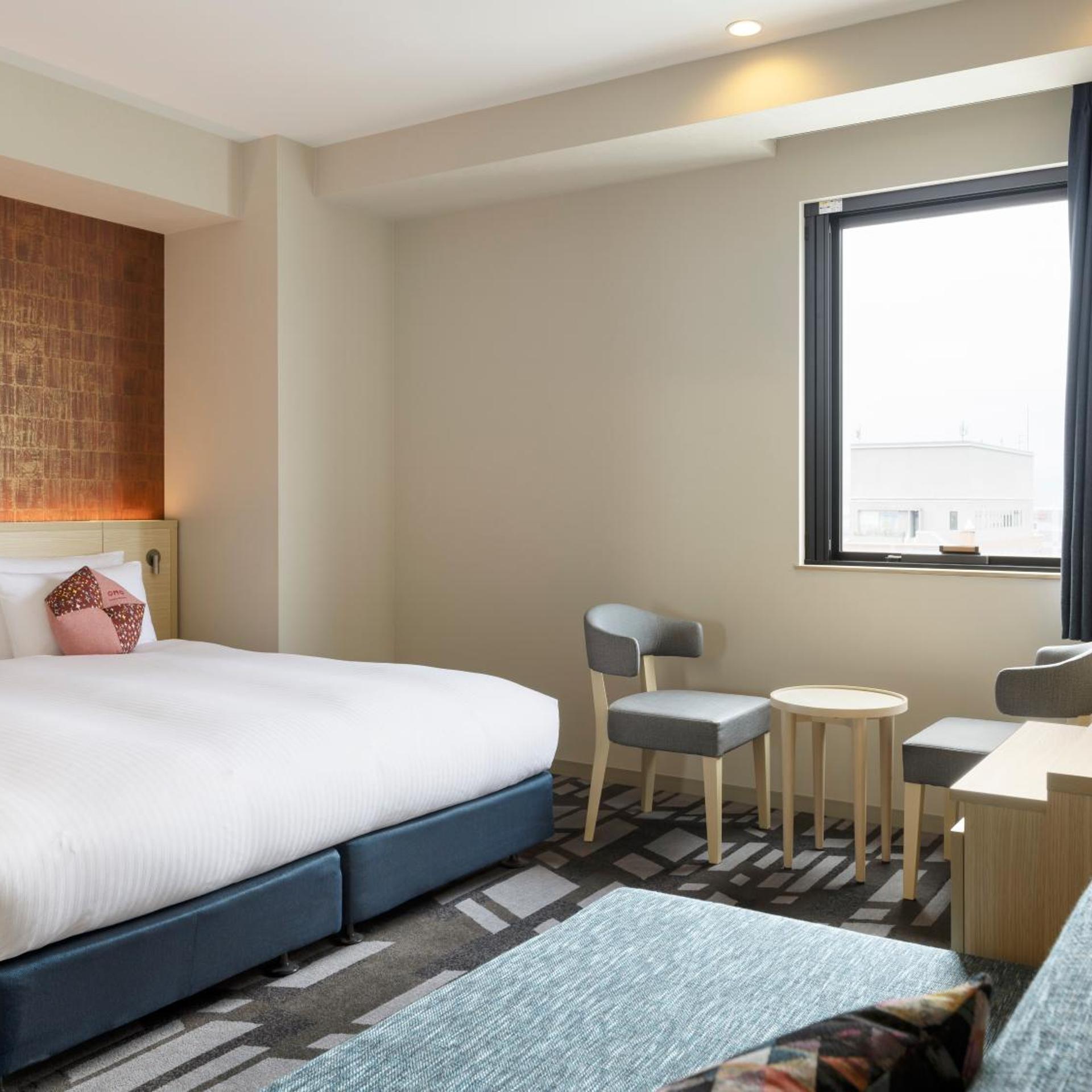 Semi Room, King Bed, Sofa