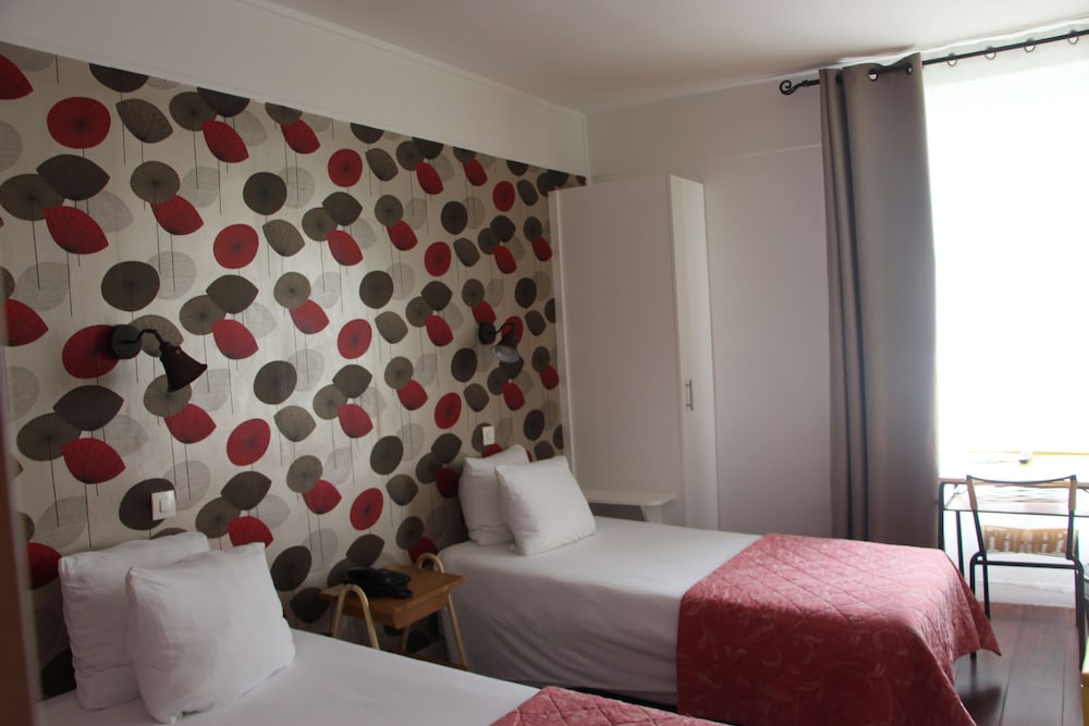 Zazie Hotel 11/72