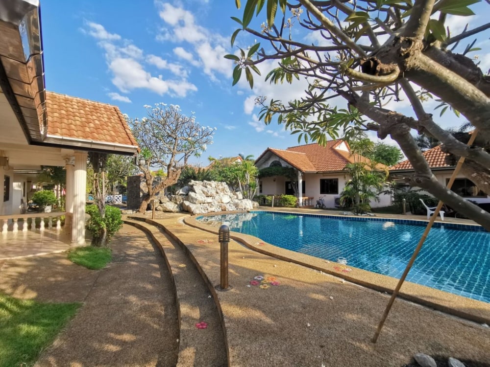 Thai Crystal Resident 40/50