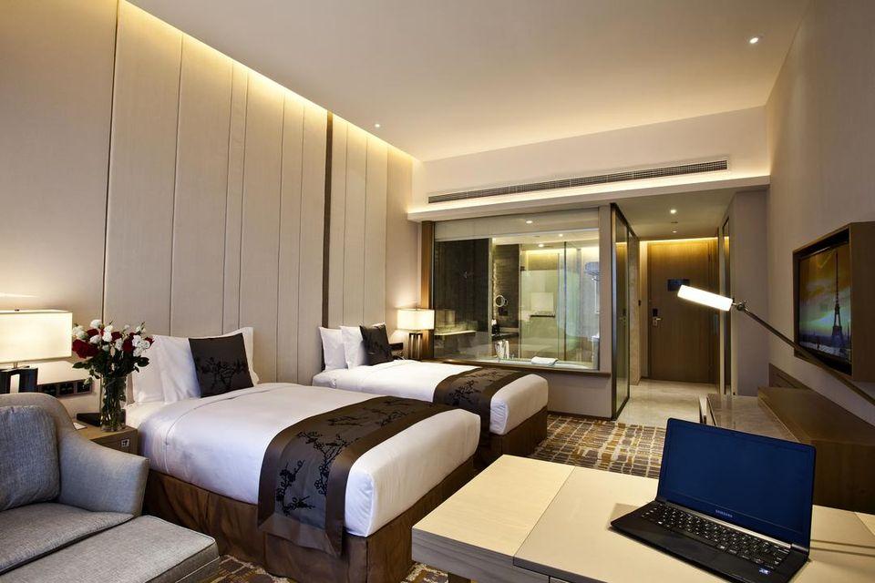 Deluxe, Twin Beds