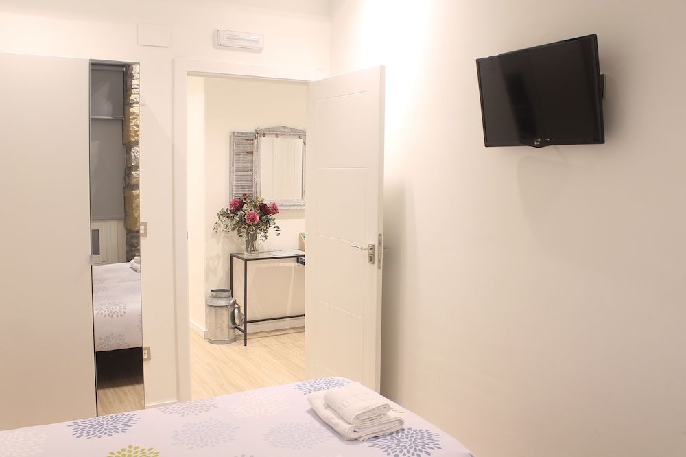 Talaia Hostel 25/32