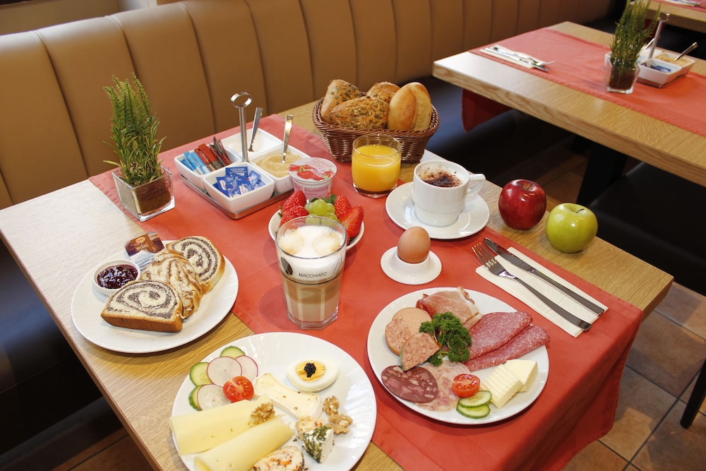 City Hotel Würzburg 37/48