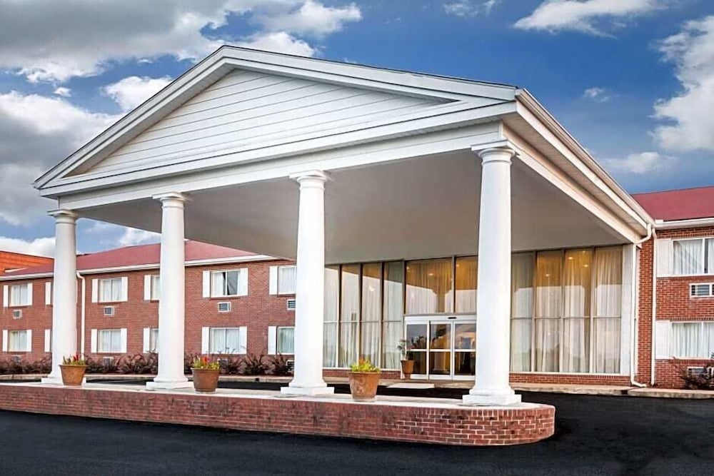 Americas Best Value Inn Suites Phenix City 4/21