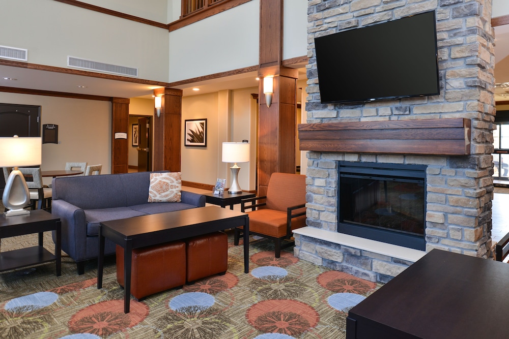 STAYBRIDGE SUITES ROCHESTER COMMERCE DR NW 35/56