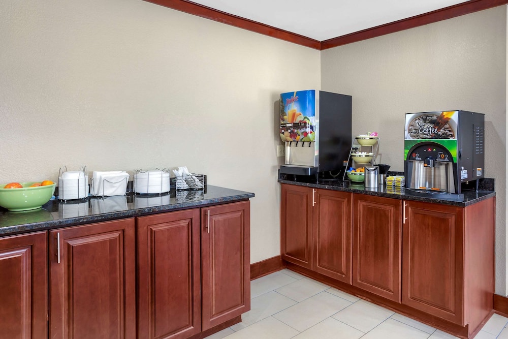 Comfort Inn Hoffman Estates Schaumburg 7/33