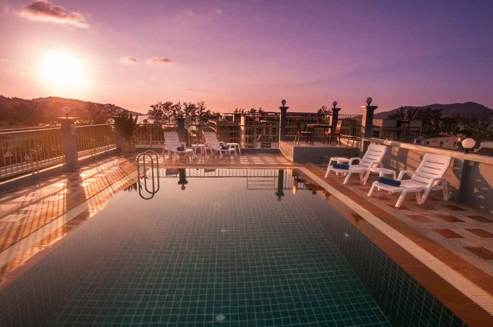 The Crystal Beach Hotel 47/56