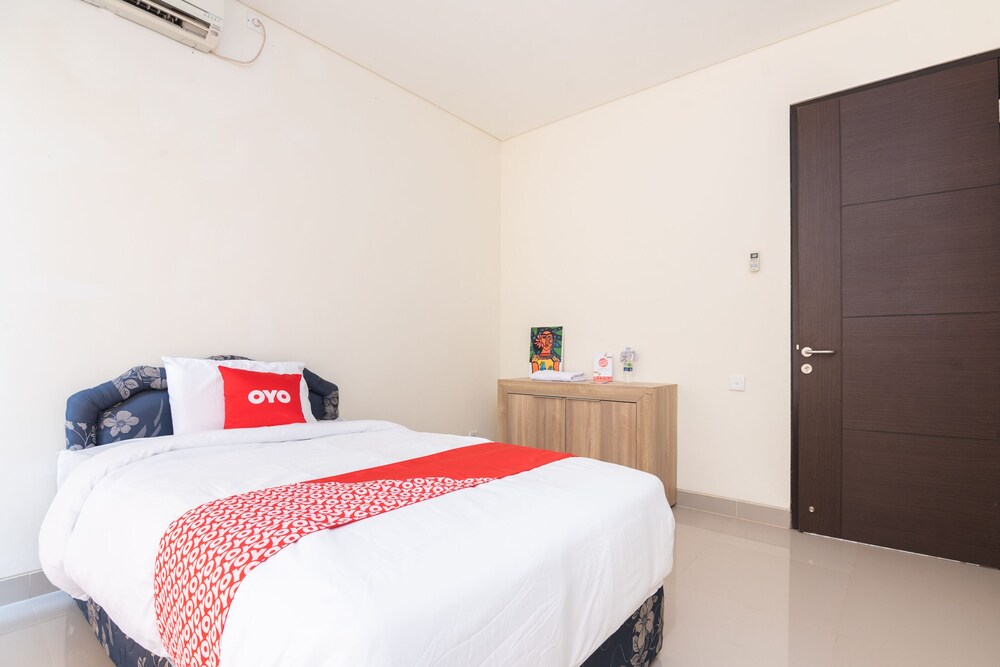 OYO 2001 Taman Dayu Villa Golf View 19/32