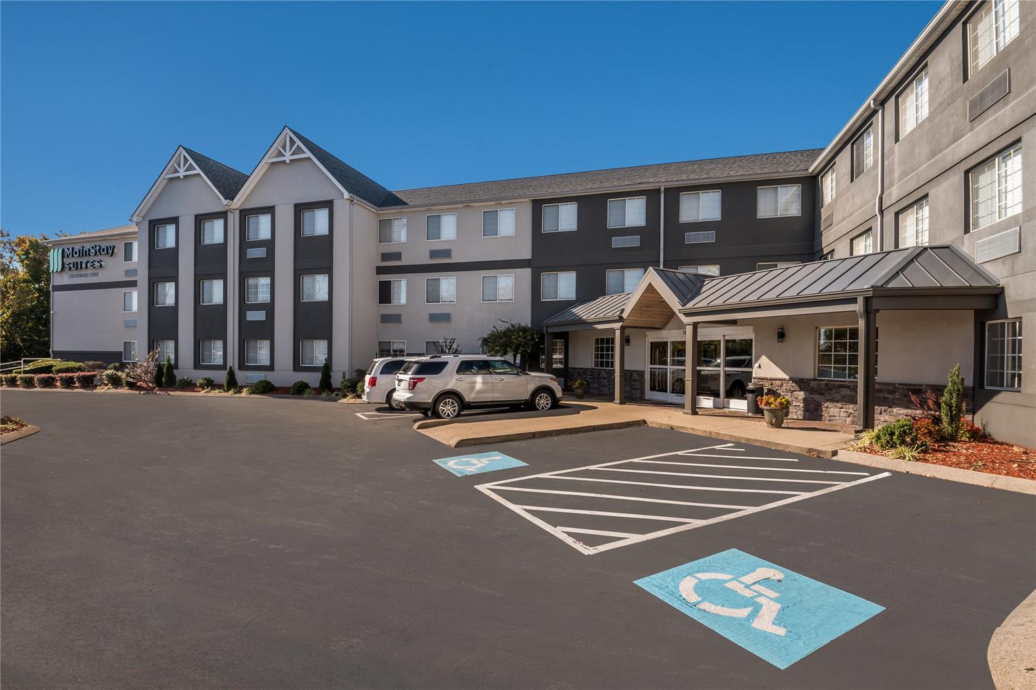 MainStay Suites Chattanooga Hamilton Place 25/26