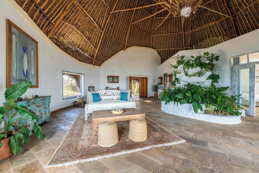 Chale Island Resort 21/70