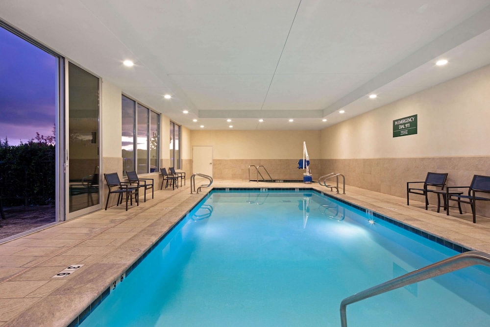 La Quinta Inn Suites By Wyndham Morgan Hill San Jose South 27/46