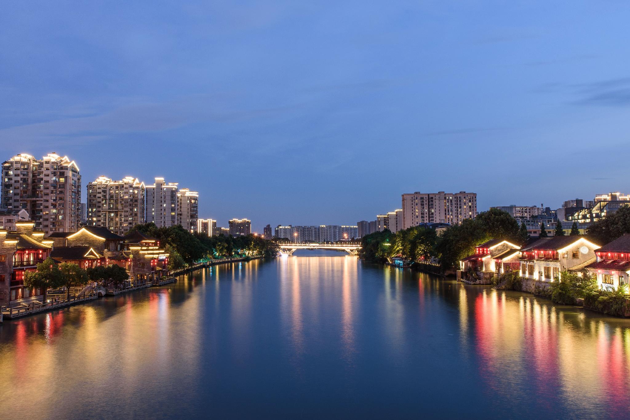 Vienna International Hotel (Hangzhou Xintiandi Yintai) 32/35