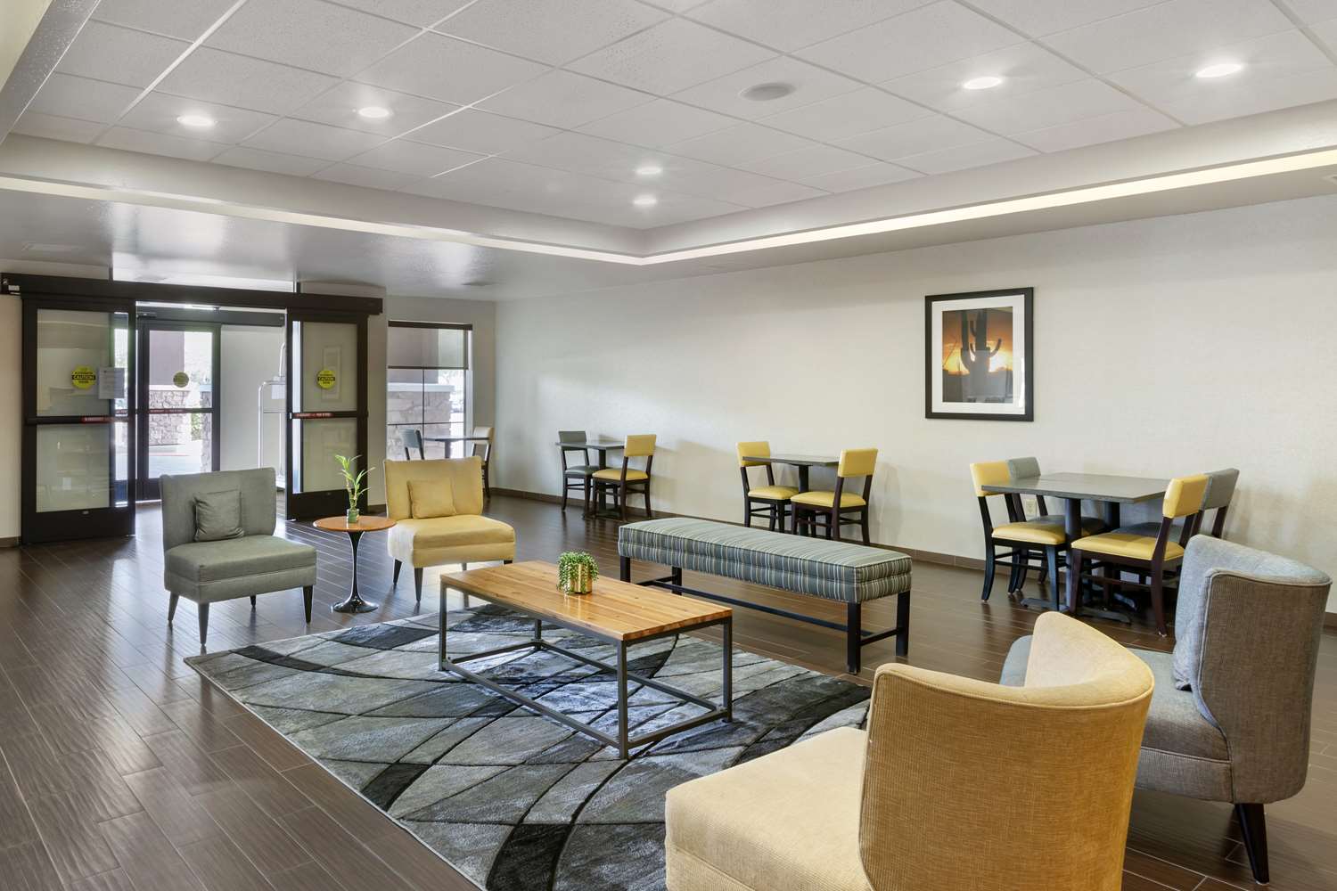 Best Western Plus Surprise-Phoenix NW 19/38