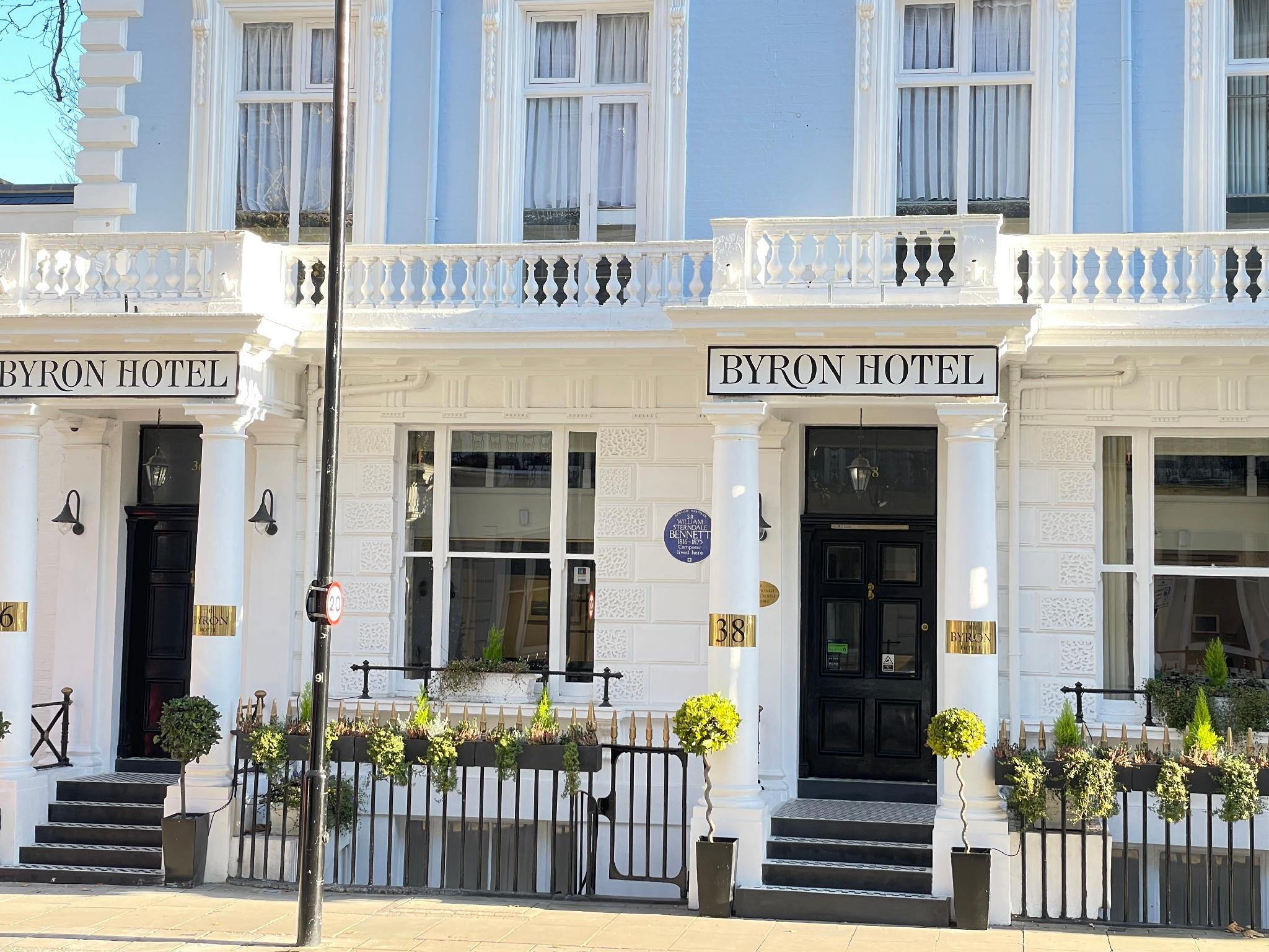 Byron Hotel in LONDON