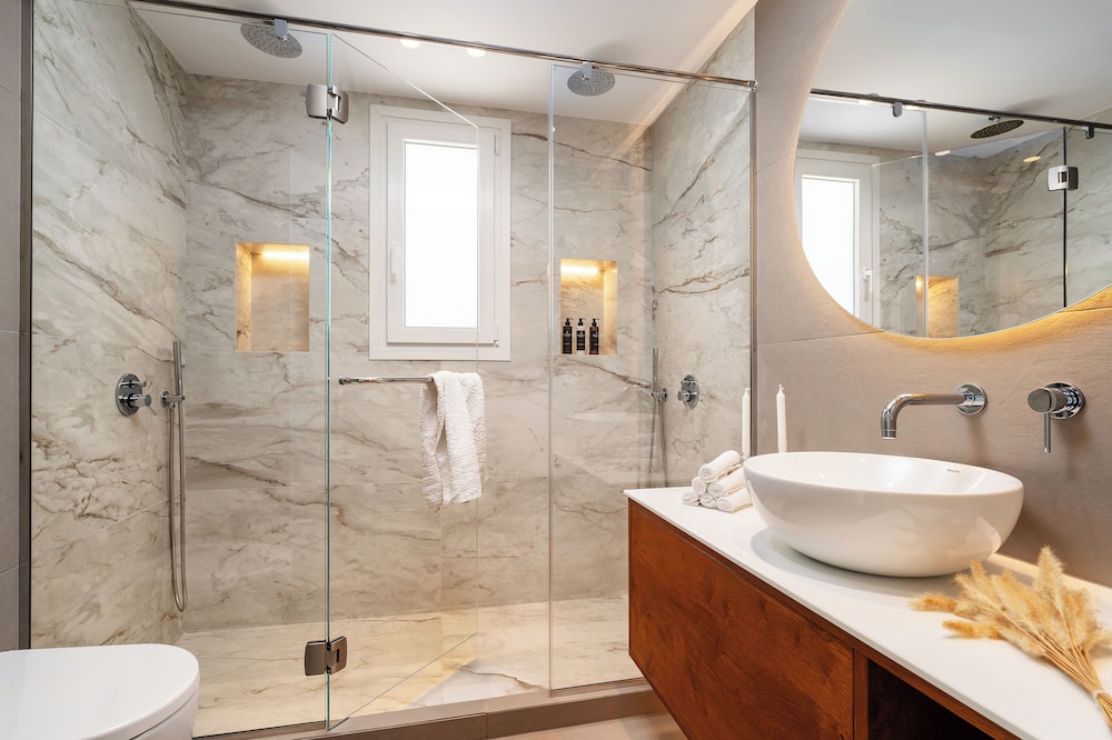 Thalelion 3 bedroom Villas with private pool and Jacuzzi 60/62