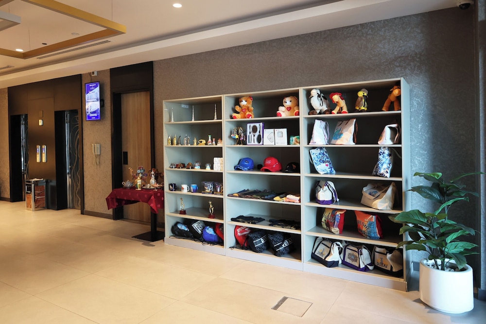Kingsgate Al Jadaf by Millennium Hotels 37/44