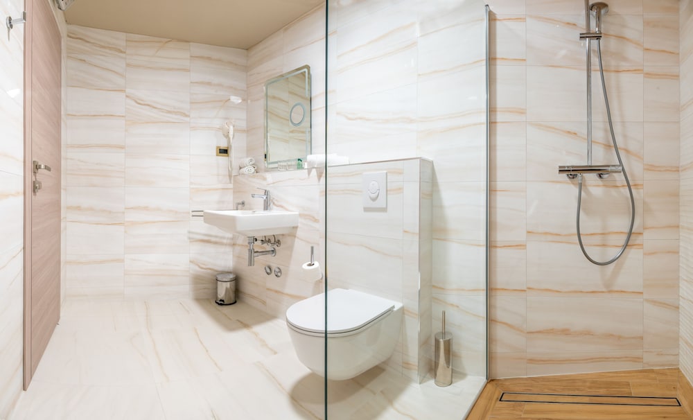 Priska Med Luxury Rooms 74/77