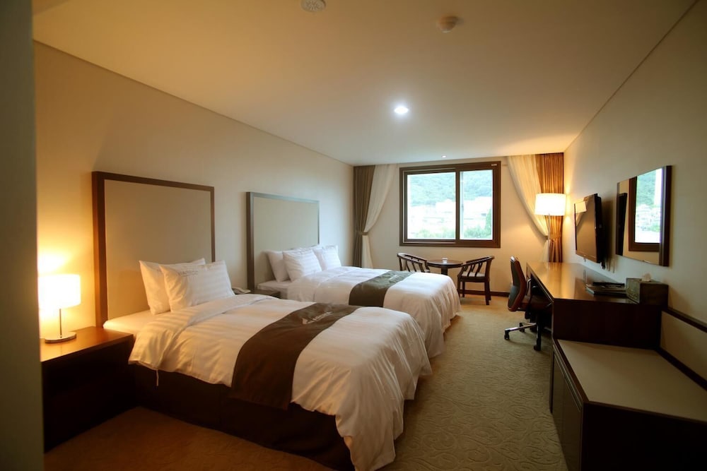 Narsha Hotel 16/53