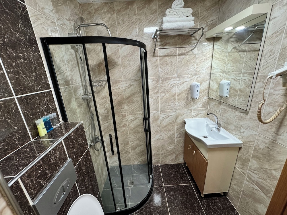 E5 Park Hotel 35/41