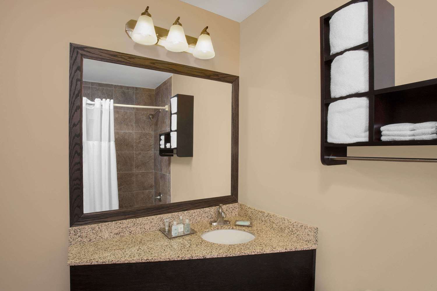 Wyndham Garden Schaumburg Chicago Northwest 27/27