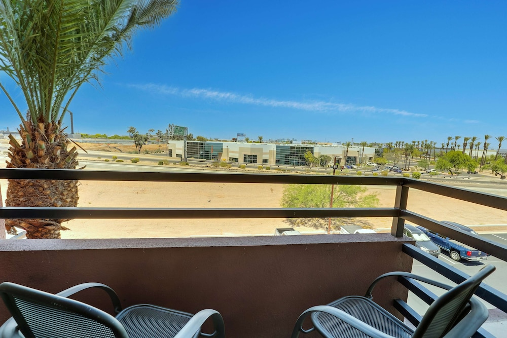 Drury Inn And Suites Phoenix Airport 45/50