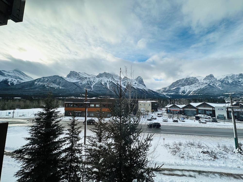 Stoneridge Mountain Resort 79/81