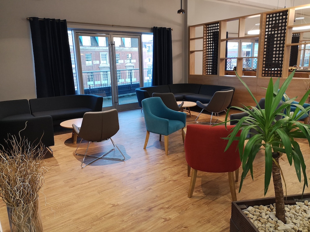 Holiday Inn Express Hull City Centre 37/67