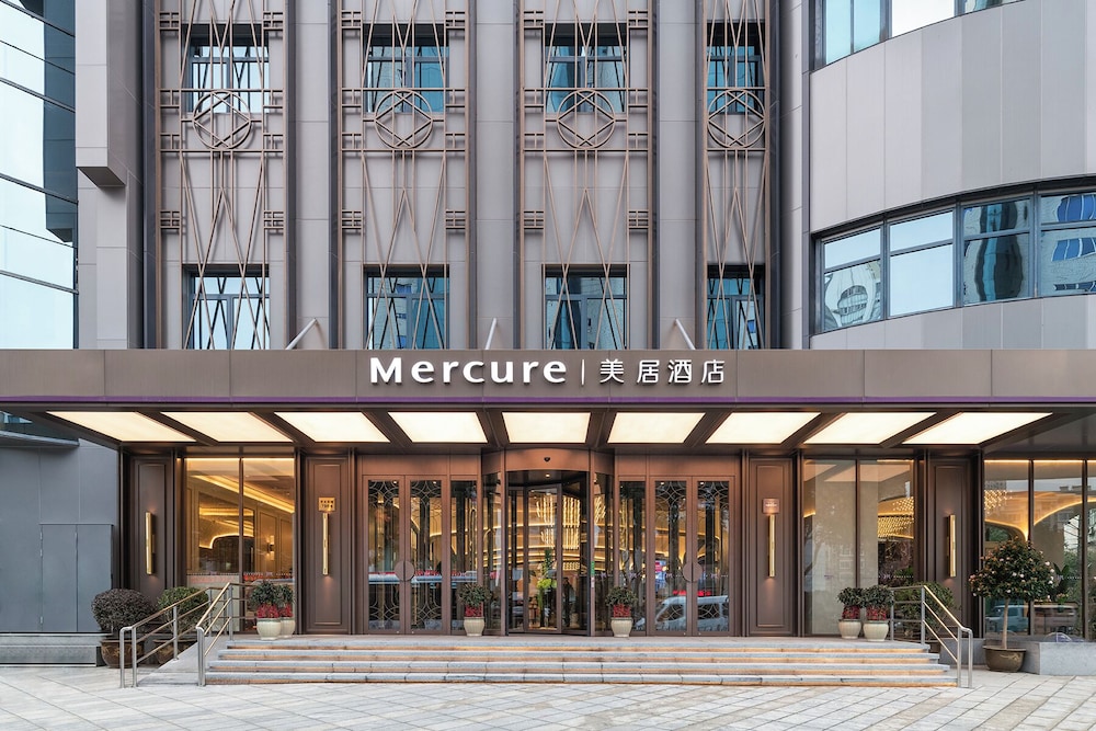 Mercure Ningbo Yinzhou 4/45