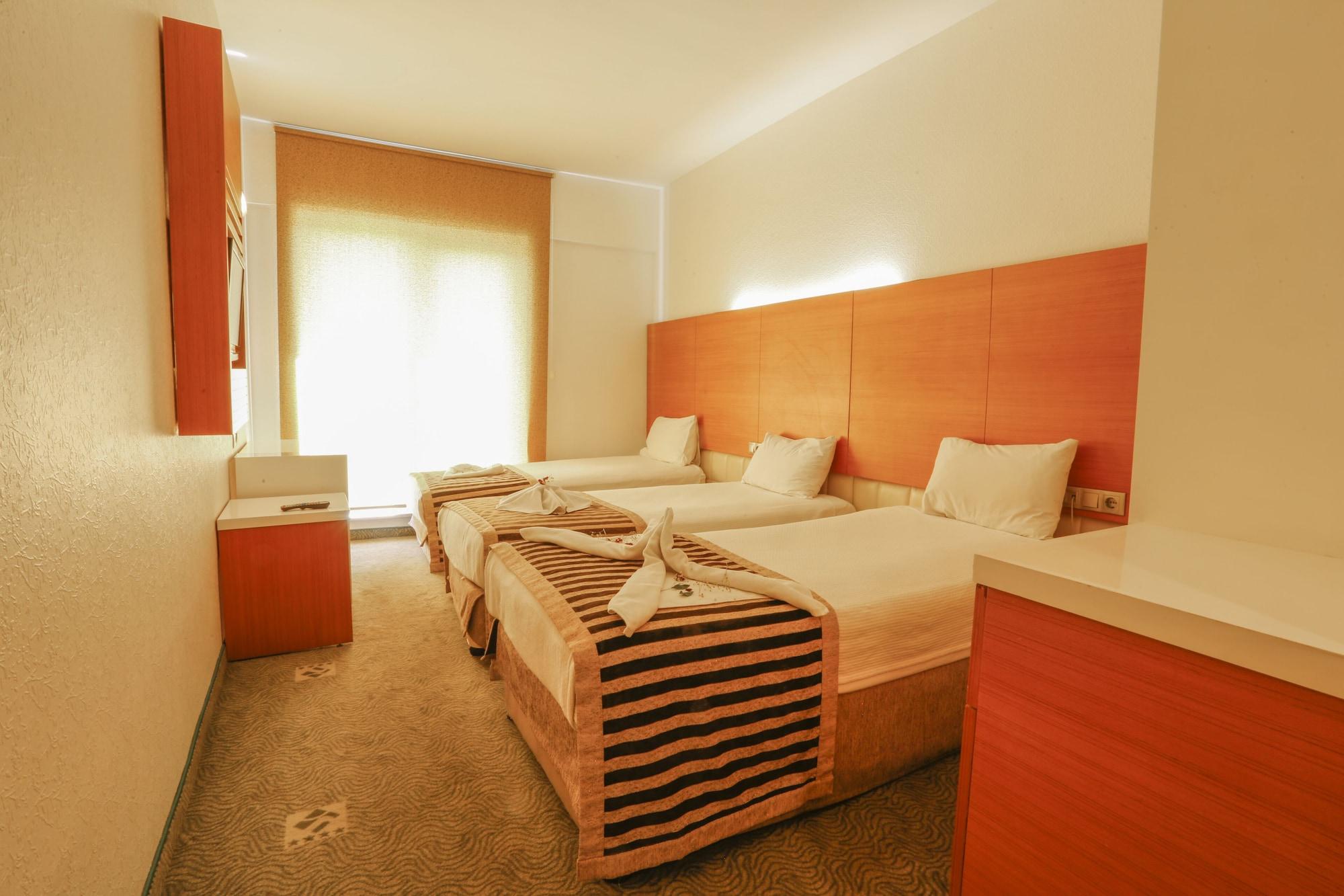 Nuzhet Hotel 7/29