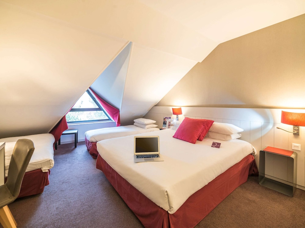 Mercure Auxerre Autoroute du Soleil 20/64