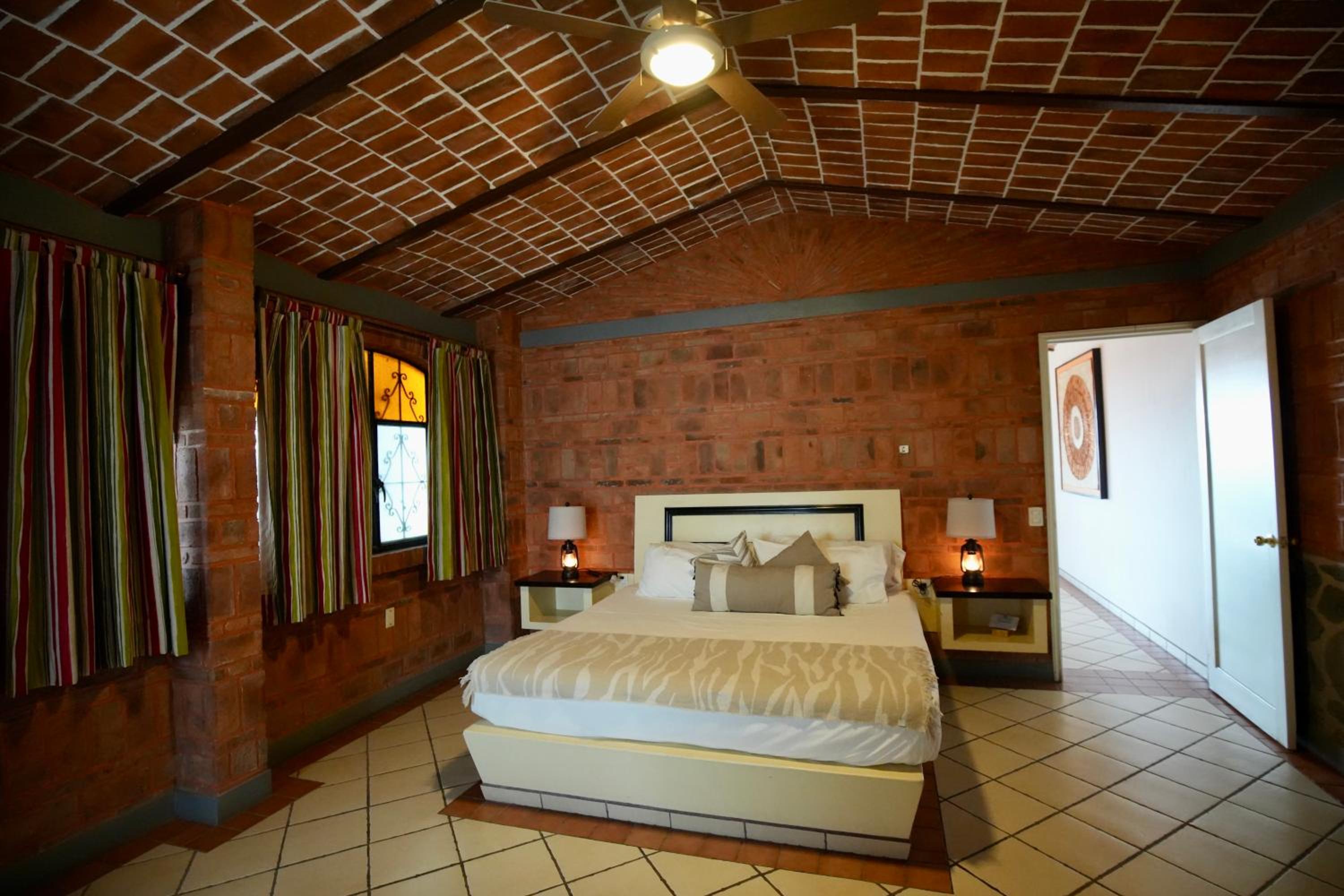 Master, Suite, King Bed, Lake View, Terrace