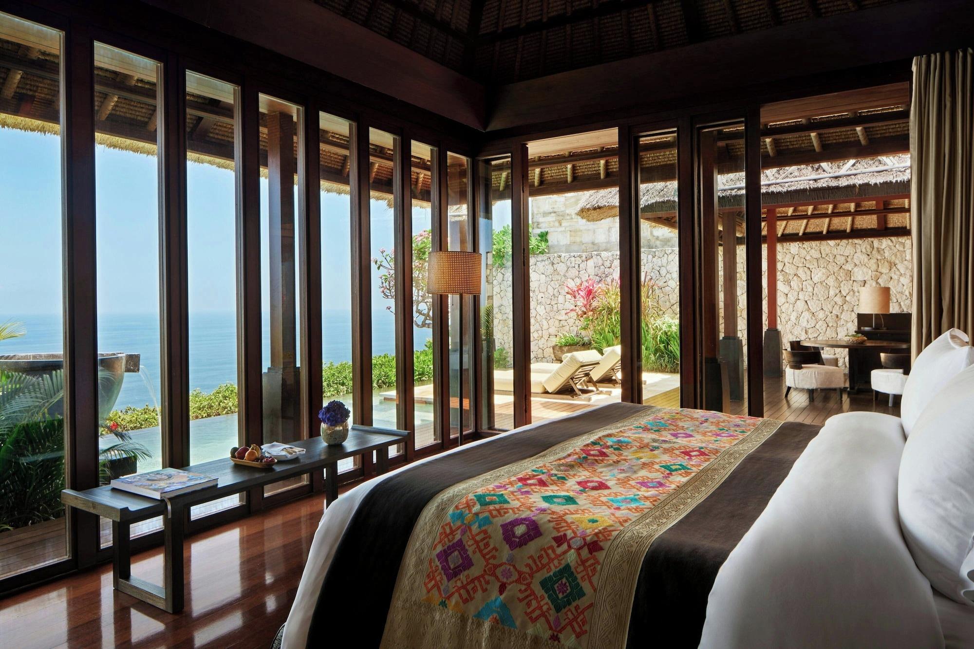1 Bedroom, Cliff, Ocean, Villa, King Bed, Plunge Pool
