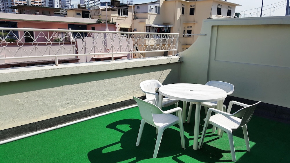 Meadows Hostel 40/49