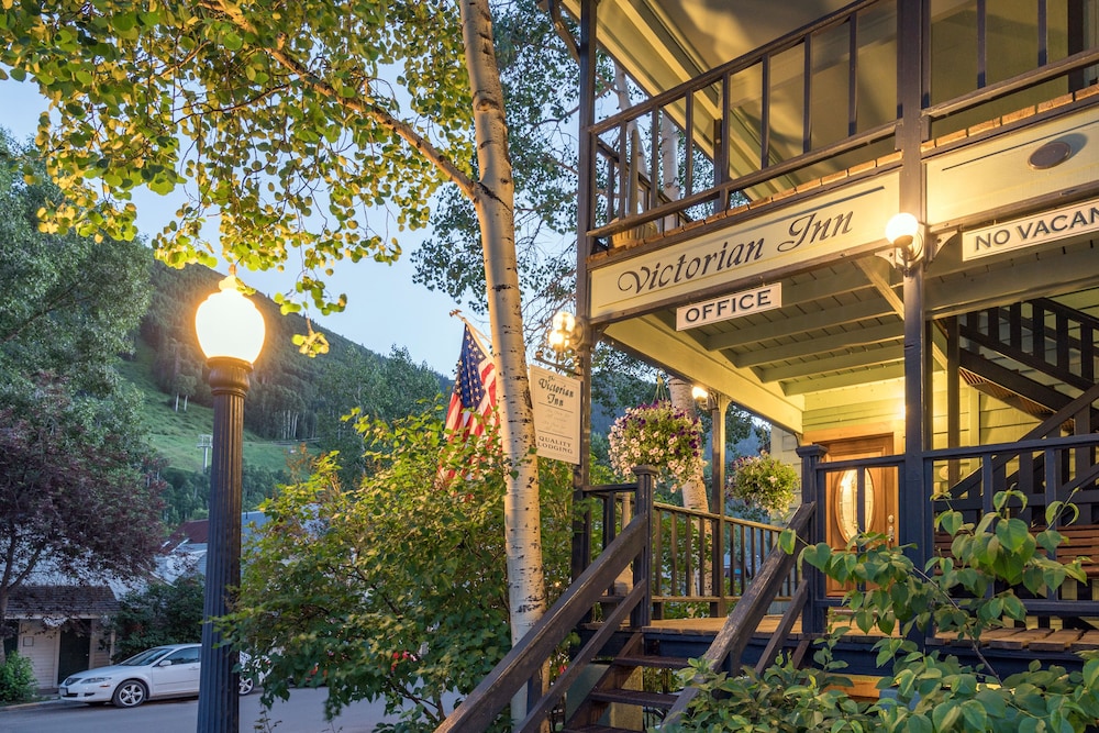 Victorian Inn 6/44