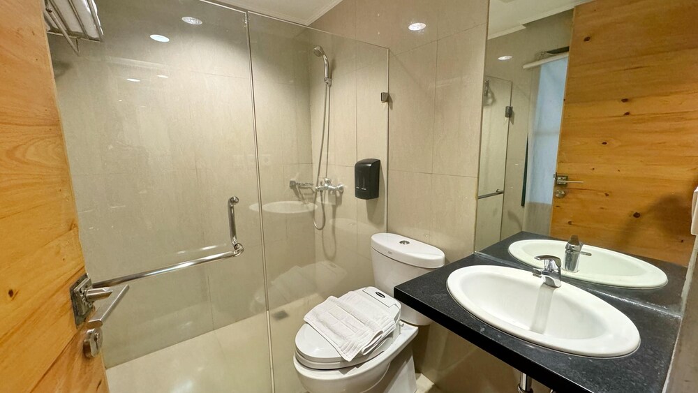 CHARA HOTEL BANDUNG 26/29