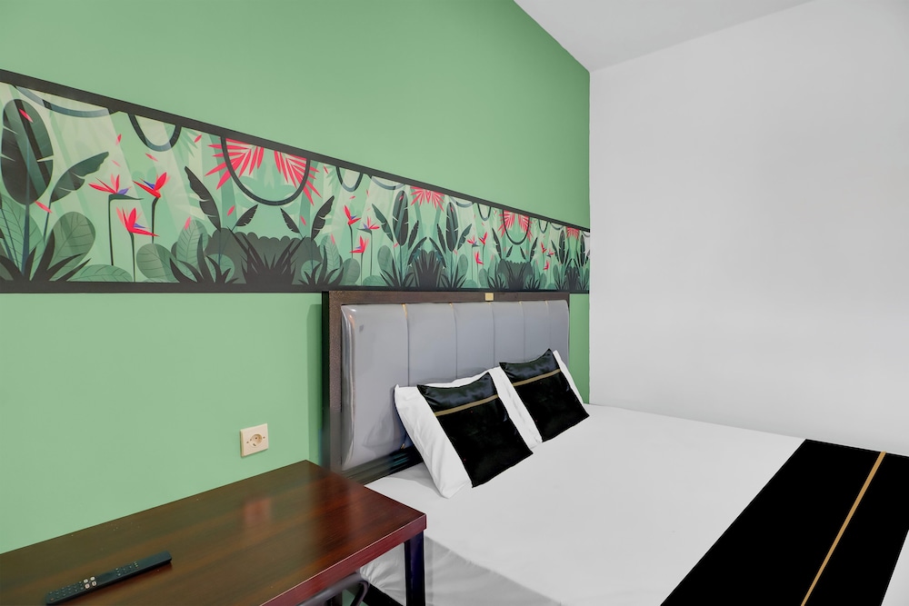 Hotel O near Trans Studio Theme Park (formerly Sunset Cozy Residence) 19/29