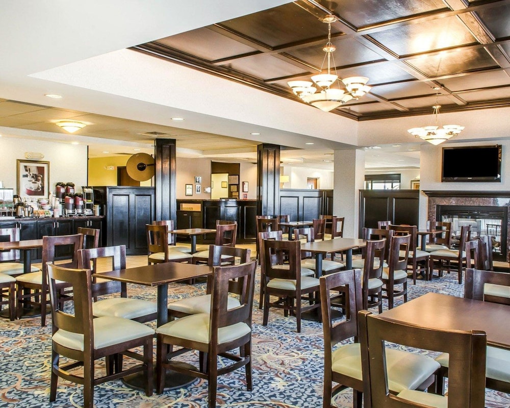 Comfort Suites Bloomsburg, PA 40/44