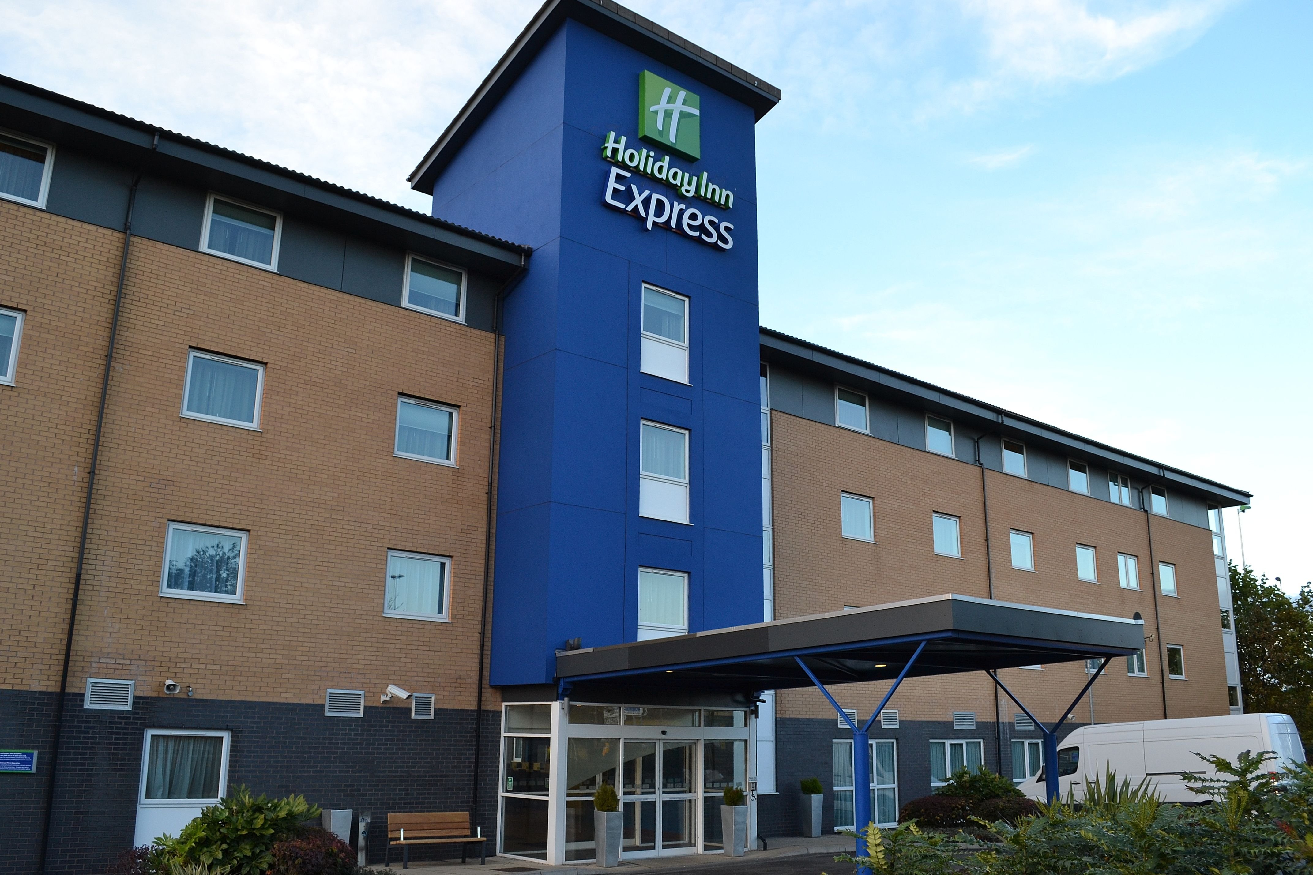 Holiday Inn Express Birmingham - Star City 2/61