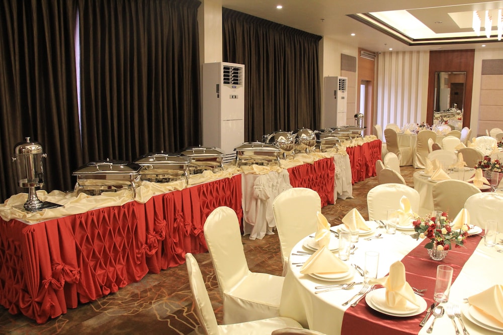 Savannah Resort Hotel 46/60