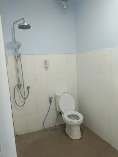 Mawar Hotel 32/34