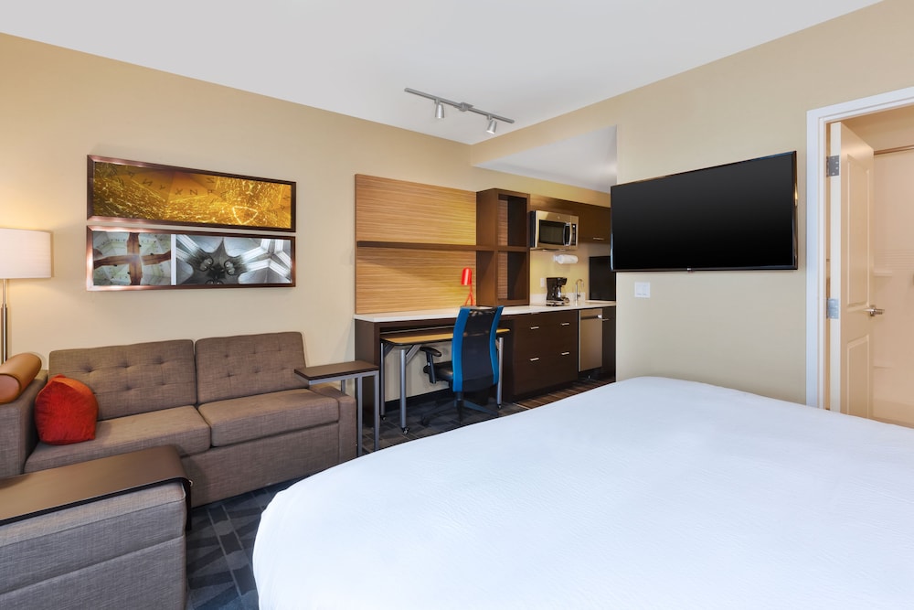 TownePlace Suites by Marriott Grand Rapids Airport Southeast 13/48