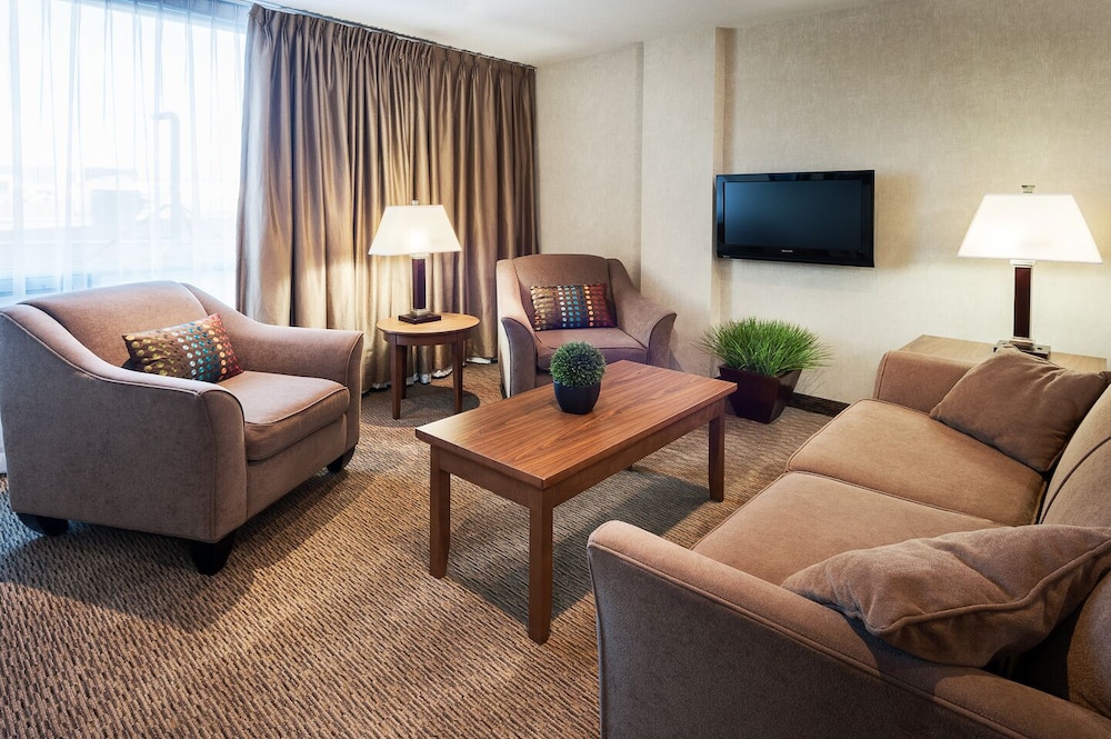 Carriage House Hotel Conference Centre 31/50