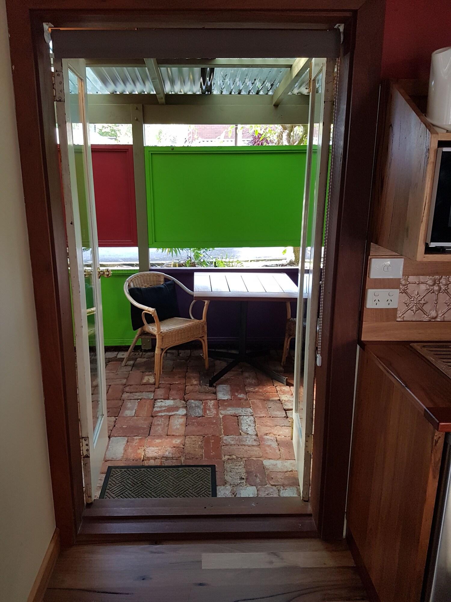ADAMSONS RIVERSIDE ACCOMMODATION 98/100