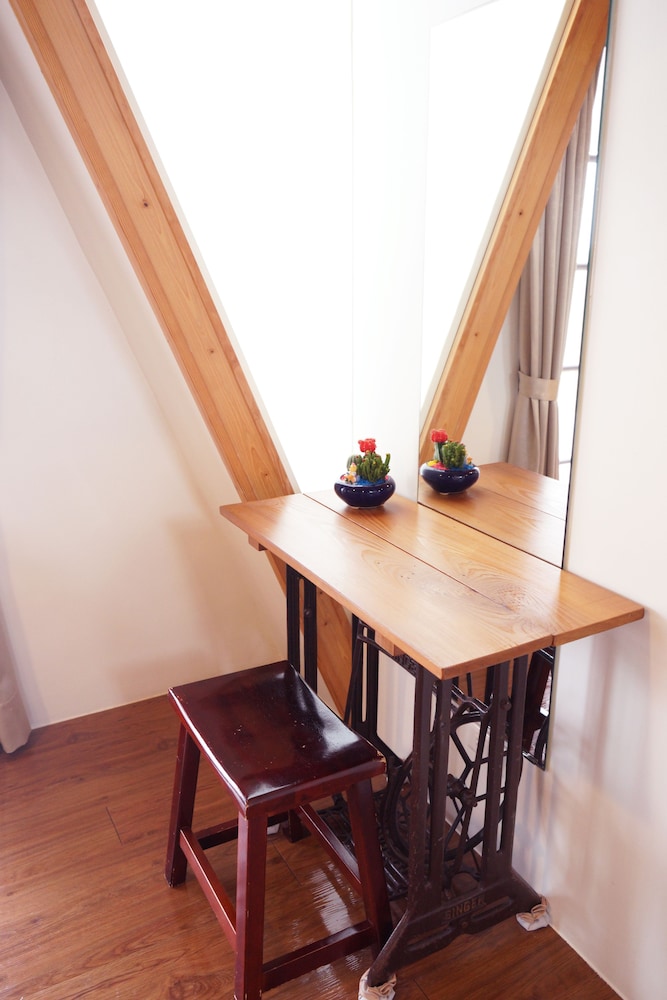 Artisan Hostel B&B 35/41