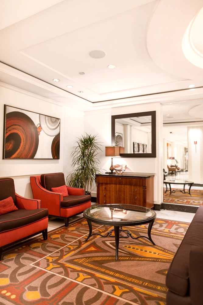 OMNI BERKSHIRE PLACE 46/62