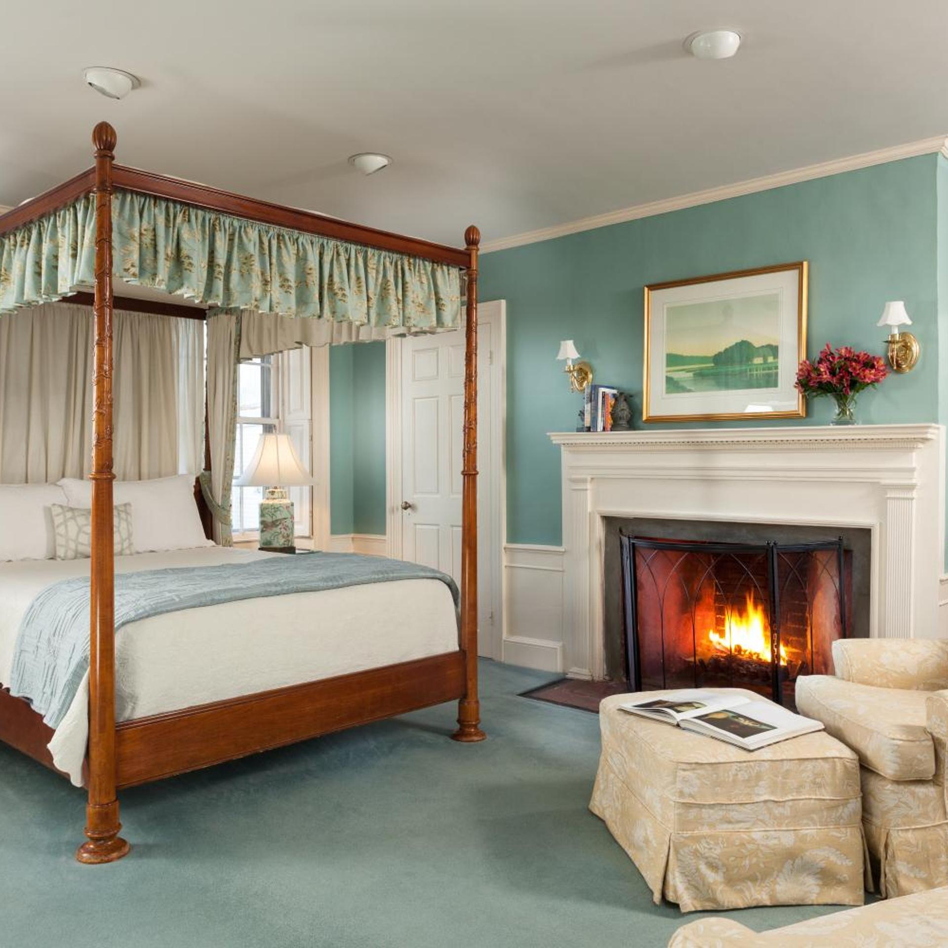 Harbor Light Inn 12/39