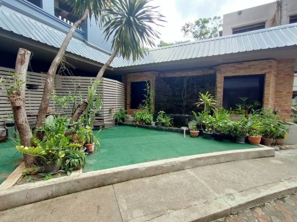 KOMOL RESIDENCE BANGKOK 60/65